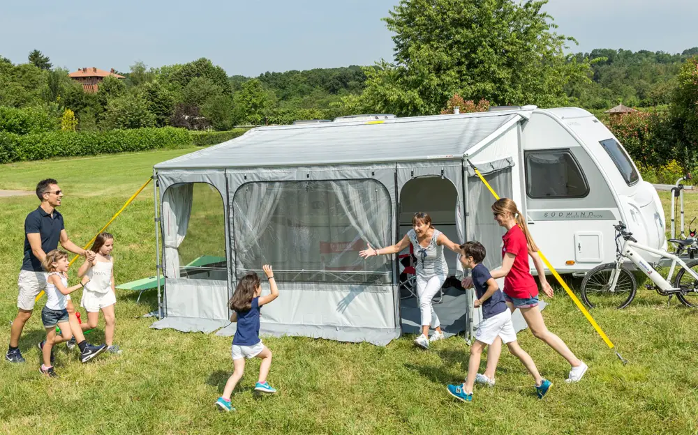 Novità Estensione Fiamma Caravanstore ZIP XL per tendalino a sacco