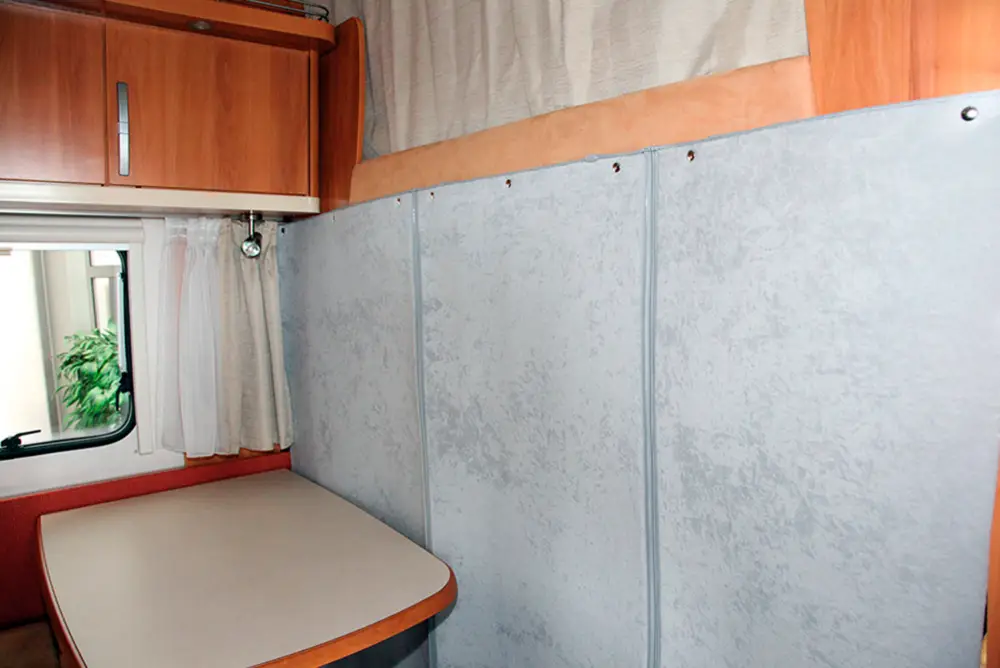 Consegna Rapida Tenda divisoria termica Hindermann