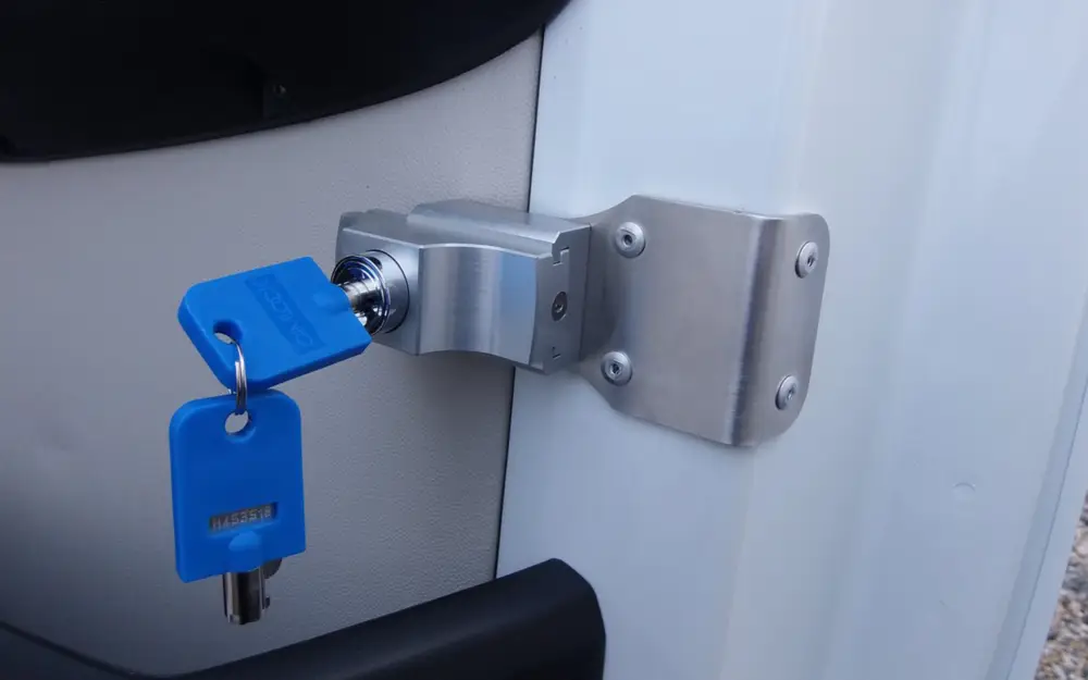 Serratura per porte anteriori IMC-Créations per Fiat Ducato 2 pezzi Novità