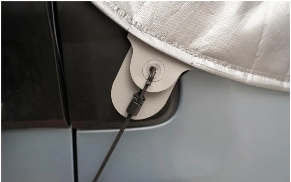 Telo protettivo termico Hindermann Classic per parabrezza Sconto